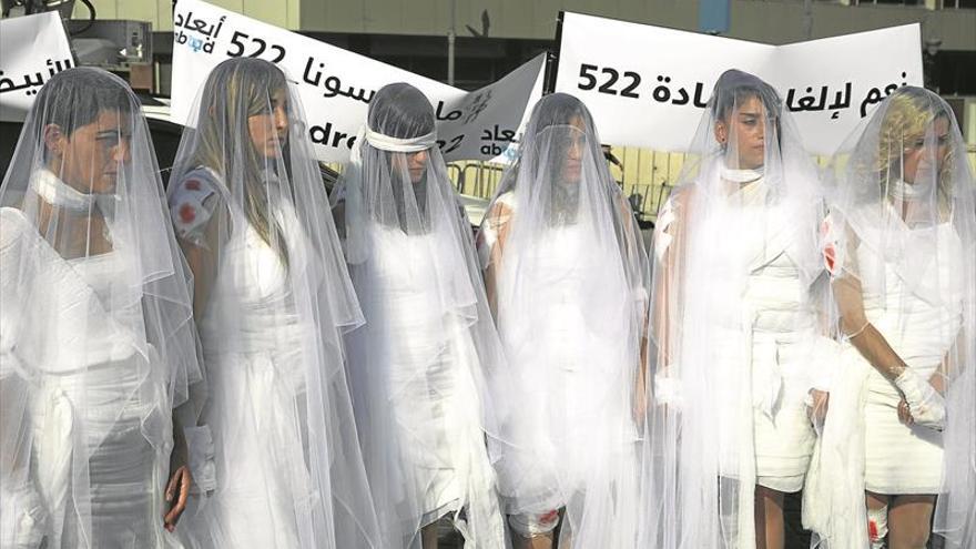 Líbano deroga la ley que permitía la boda del violador con su víctima