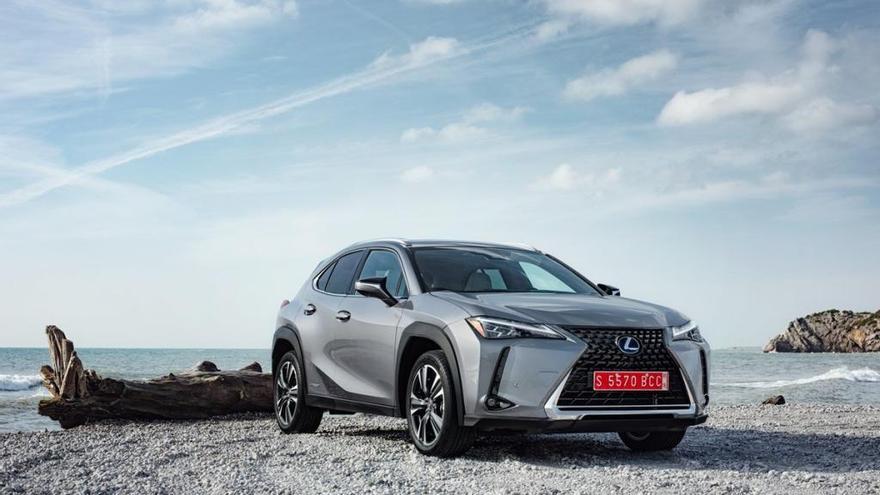 Lexus UX 250h