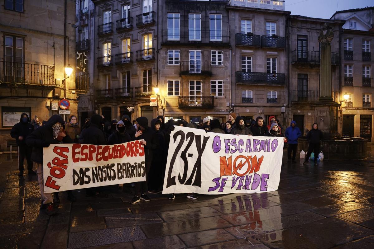La propiedad del edificio desalojado en la Algalia refuerza la seguridad con alarma y guardias privados