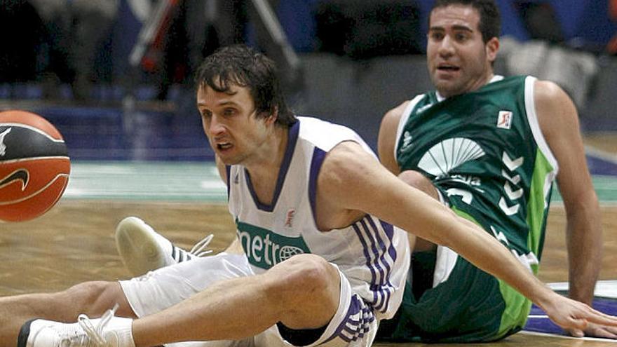 cuentas pendientes. Cabezas y Raúl López no estuvieron ayer demasiado finos. El cajista, que se lo ´comió´ en el pasado ´play off´, estuvo lejos de su mejor nivel.
