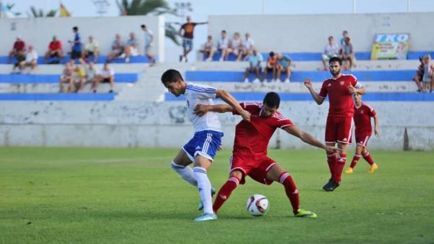 Los «rojillos» pelearon durante todo el duelo.