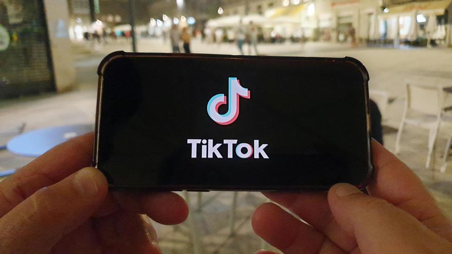 Zara comienza a vender su ropa en TikTok