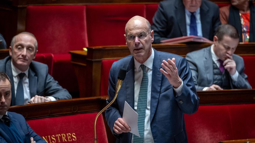 Una ola de suicidios en la Administración pública de Francia enciende las alarmas y despierta viejos fantasmas