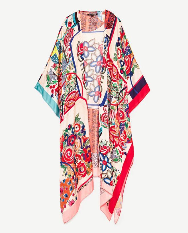 Kimonos largos: tipo pañuelo, de Zara, 29,95 euros
