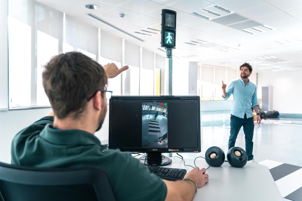 Pruebas del proyecto OmniaLight, en el laboratorio de visión artificial de CIRCE.