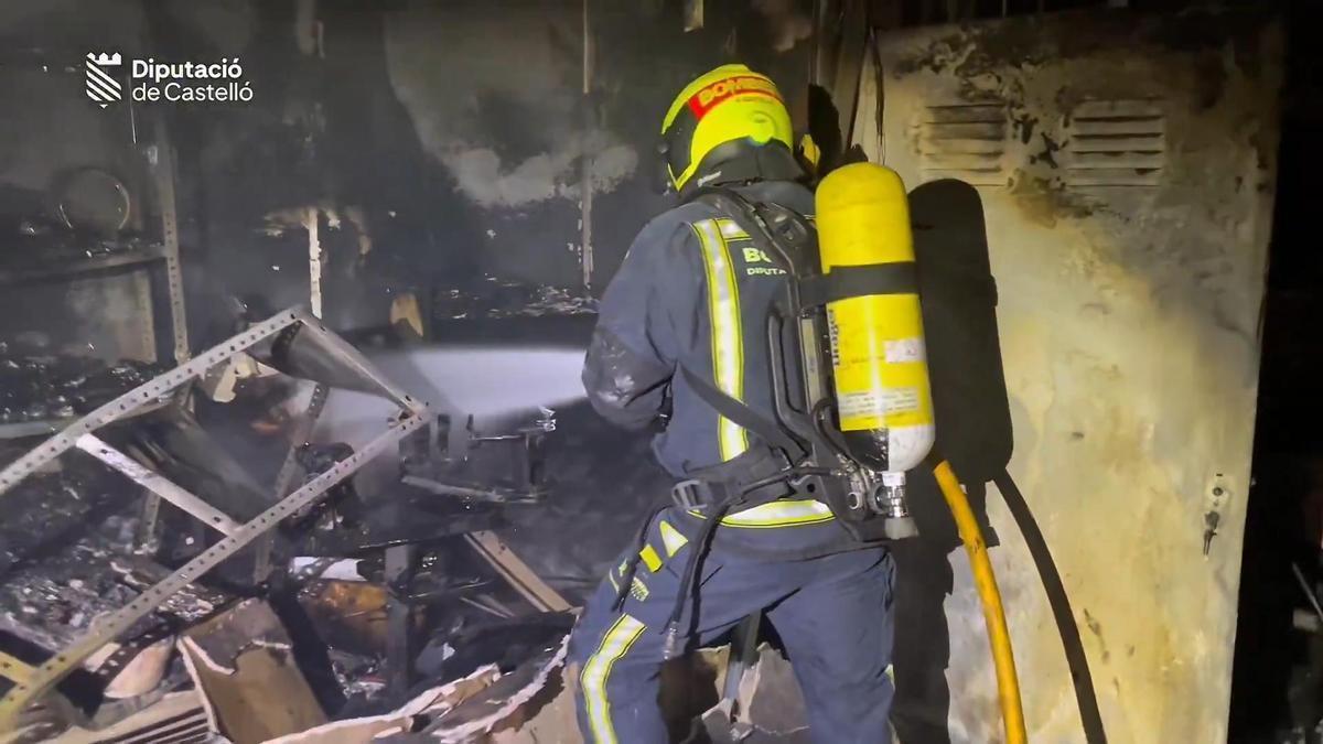 Vídeo: Incendio en un adosado en Altura