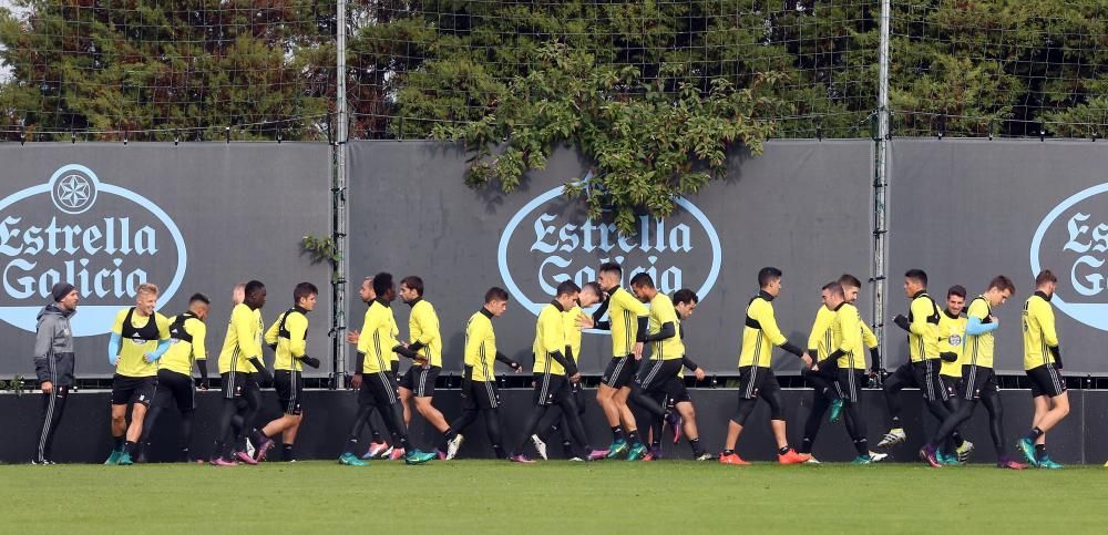 Eduardo Berizzo pone a punto a sus jugadores antes de la visita a Ipurua