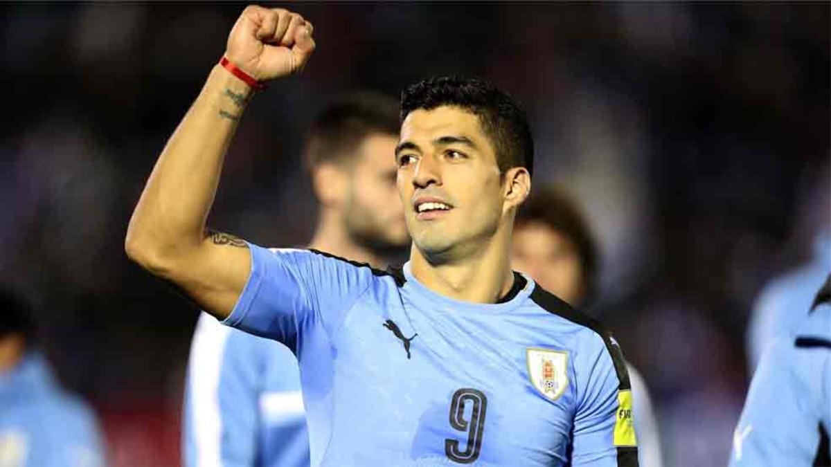 Luis Suárez consiguió un doblete con Uruguay