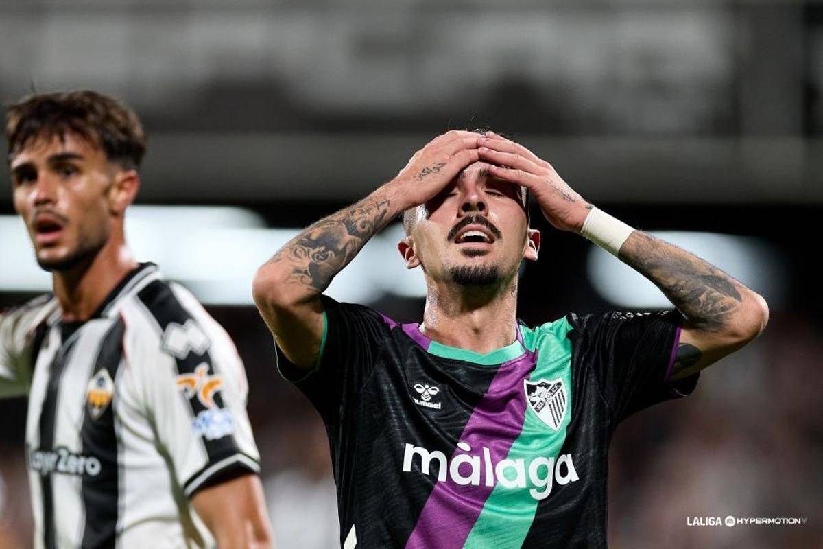 El Málaga CF cayó en Castellón con dos goles en el descuento.