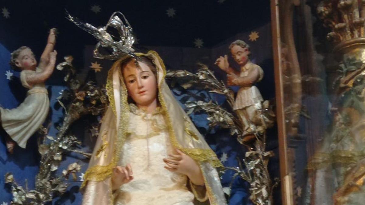 Corona de la Virgen que intentaron arrancar