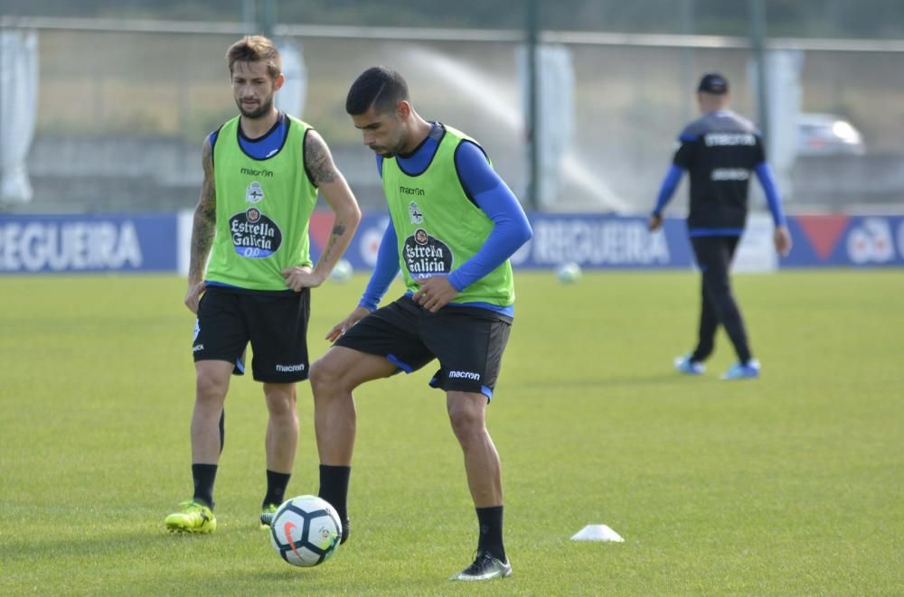 Intensa sesión de entrenamiento, más larga para los futbolistas que no actuaron de inicio el pasado sábado en el Ciutat de València ante el Levante.