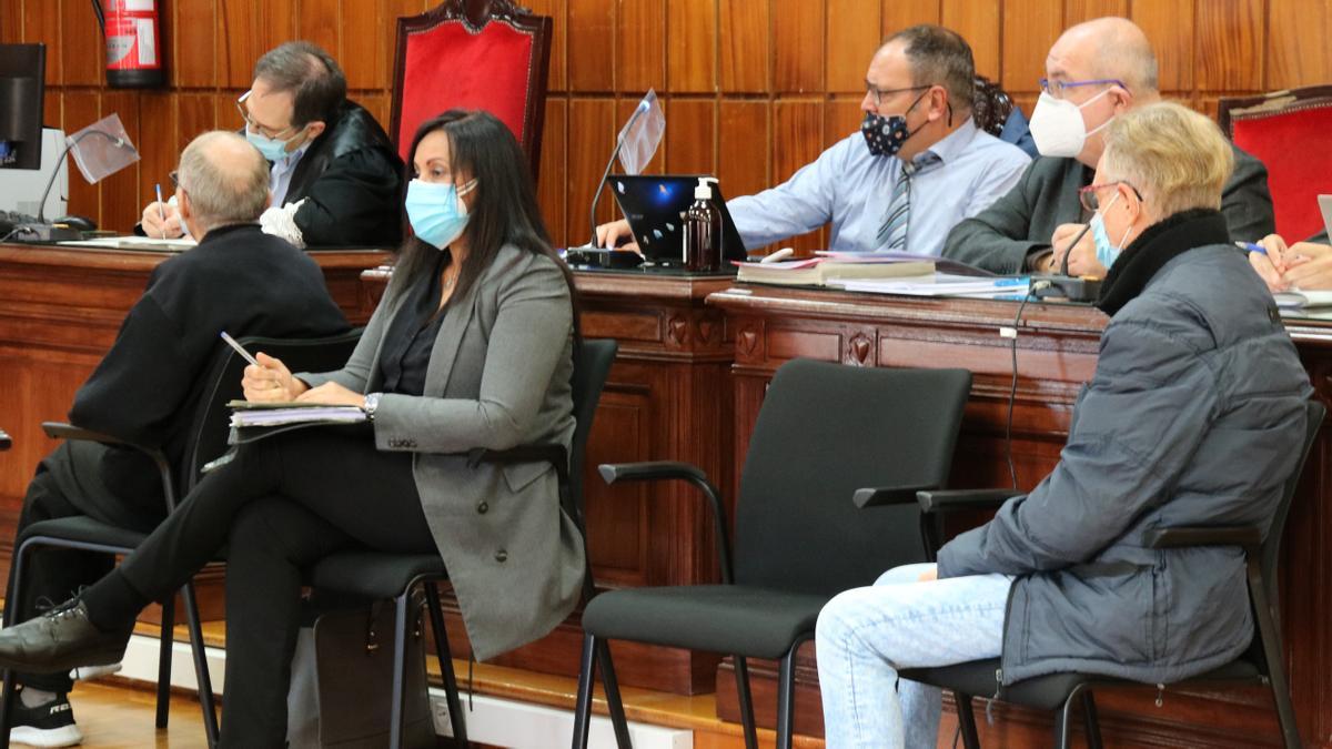 Els explotadors sexuals de cent nens s’enfronten a mil anys de presó