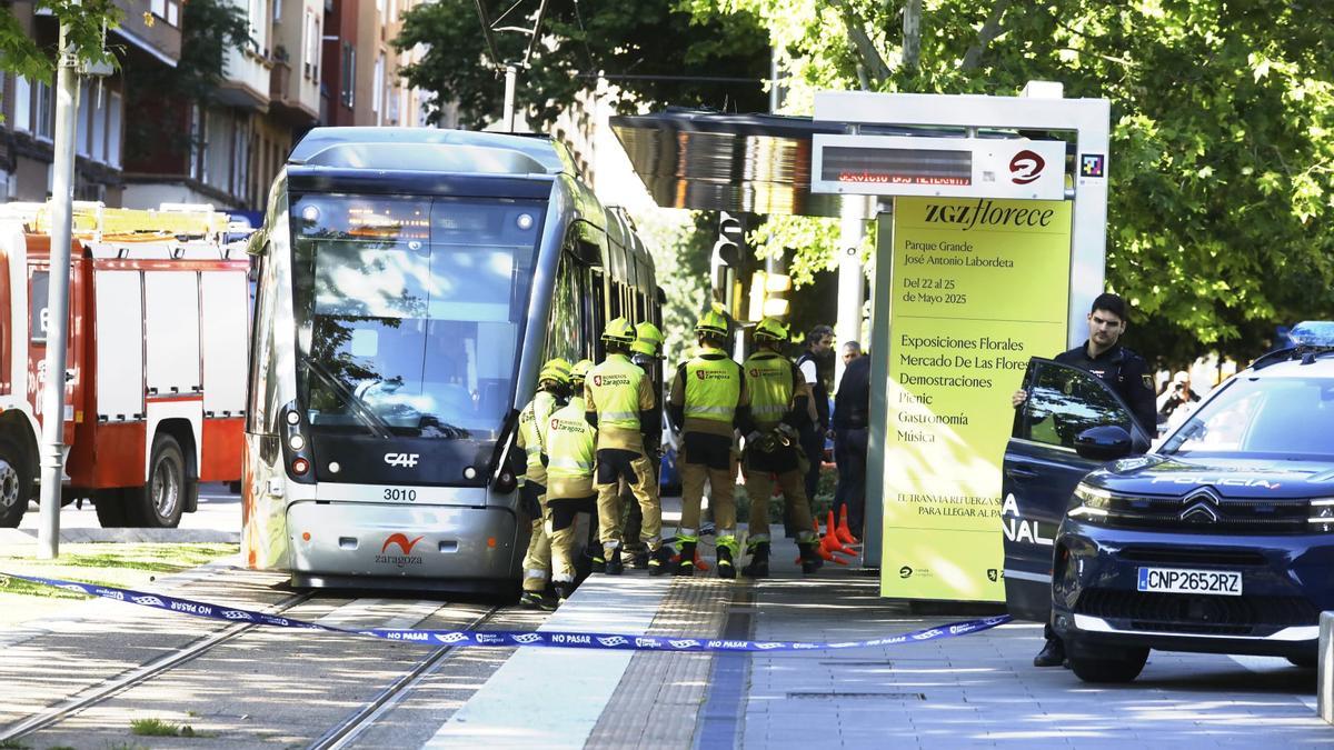 El tranvía que atropelló a un hombre de 59 años en Zaragoza este martes.