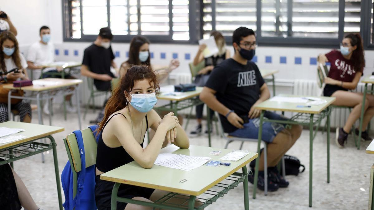 Examen de Historia de España y Valenciano de la PAU 2020 en Valencia.