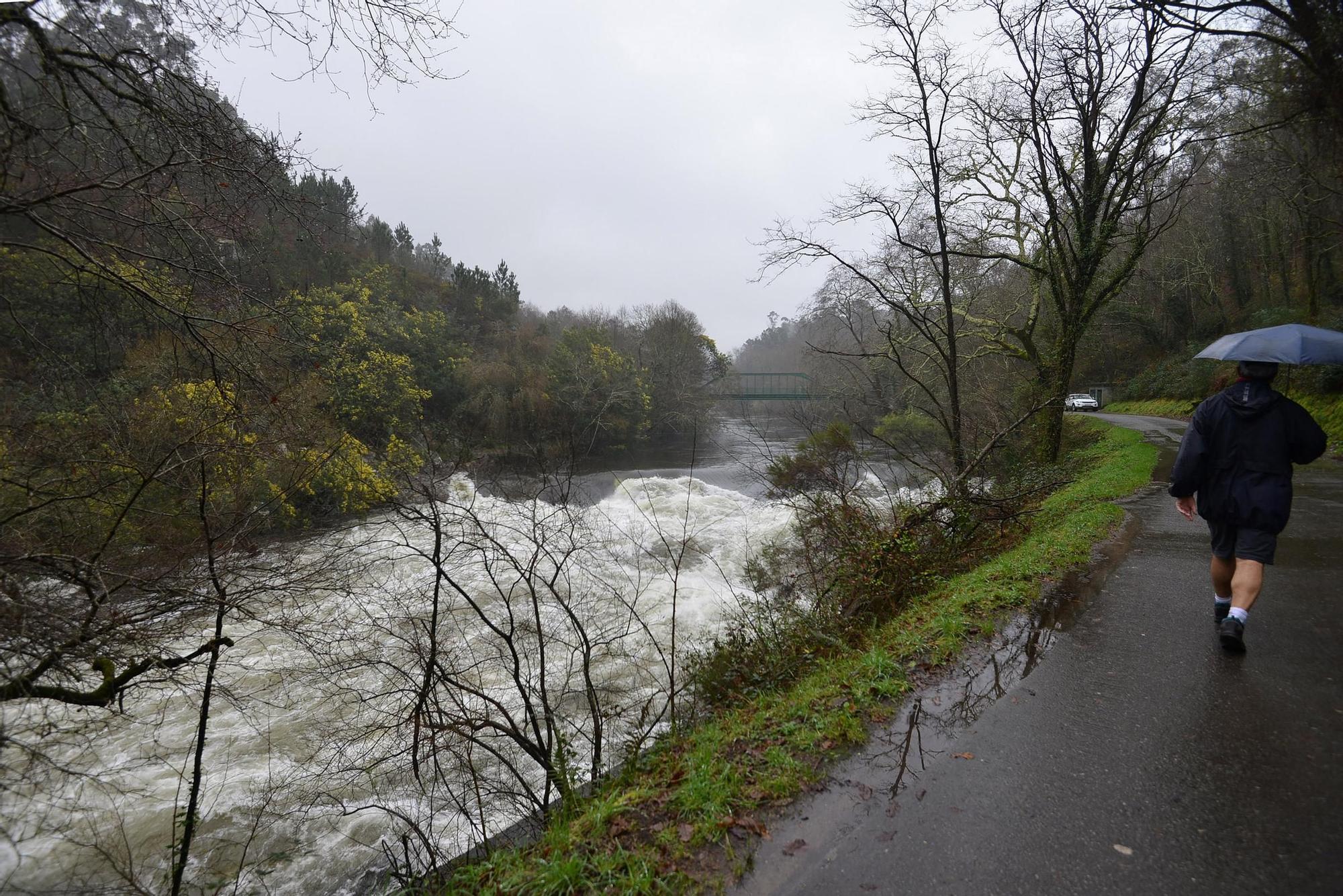 Las intensas lluvias dejan los ríos de Pontevedra con mucho caudal de agua