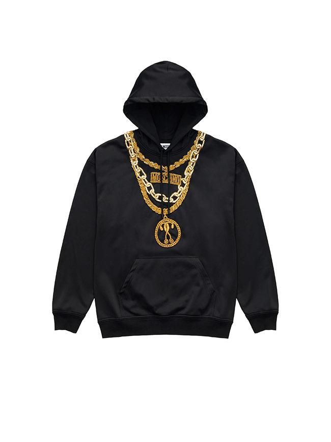 Todas las imágenes de la colección de Moschino x H&M: sudadera con collares estampados