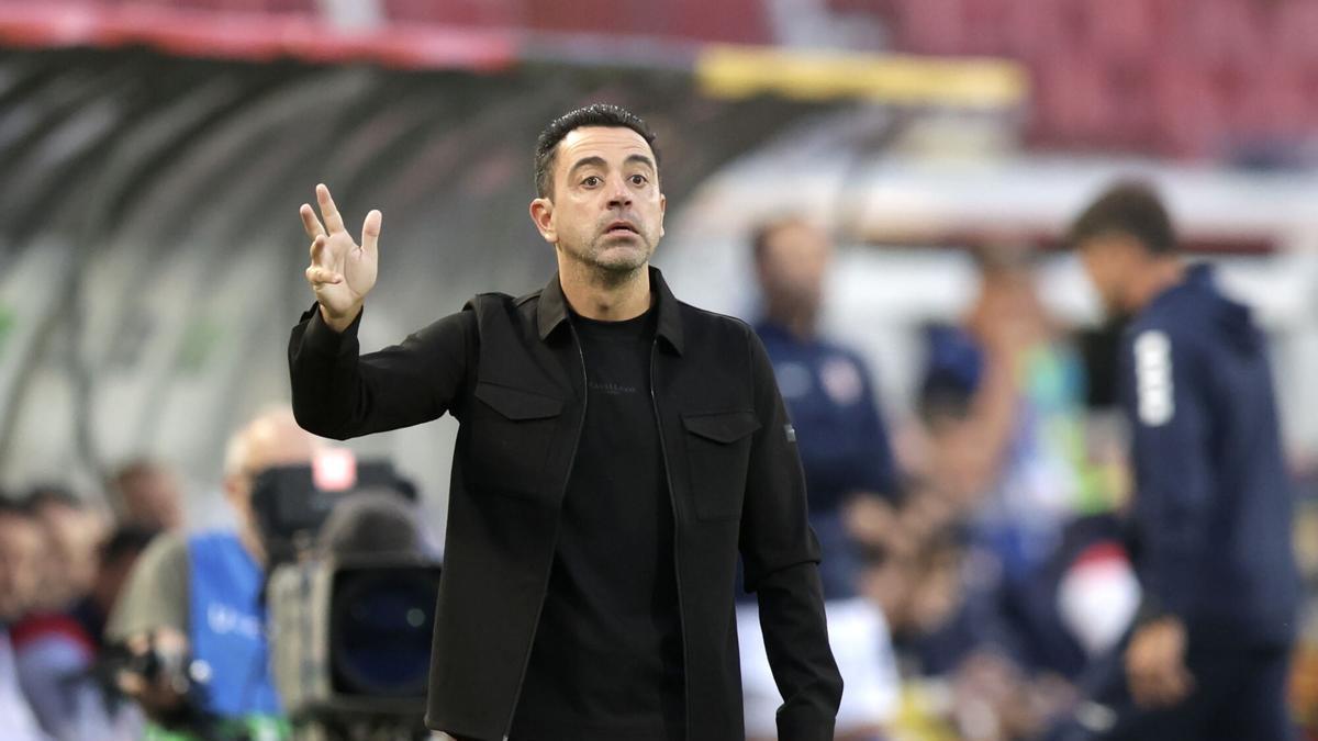 Xavi sella su primera victoria con Países Bajos ante Serbia (1-2)