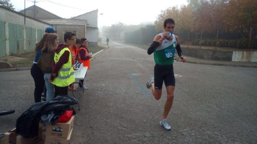 Sábado y Clavería ganan el medio maratón de Andorra
