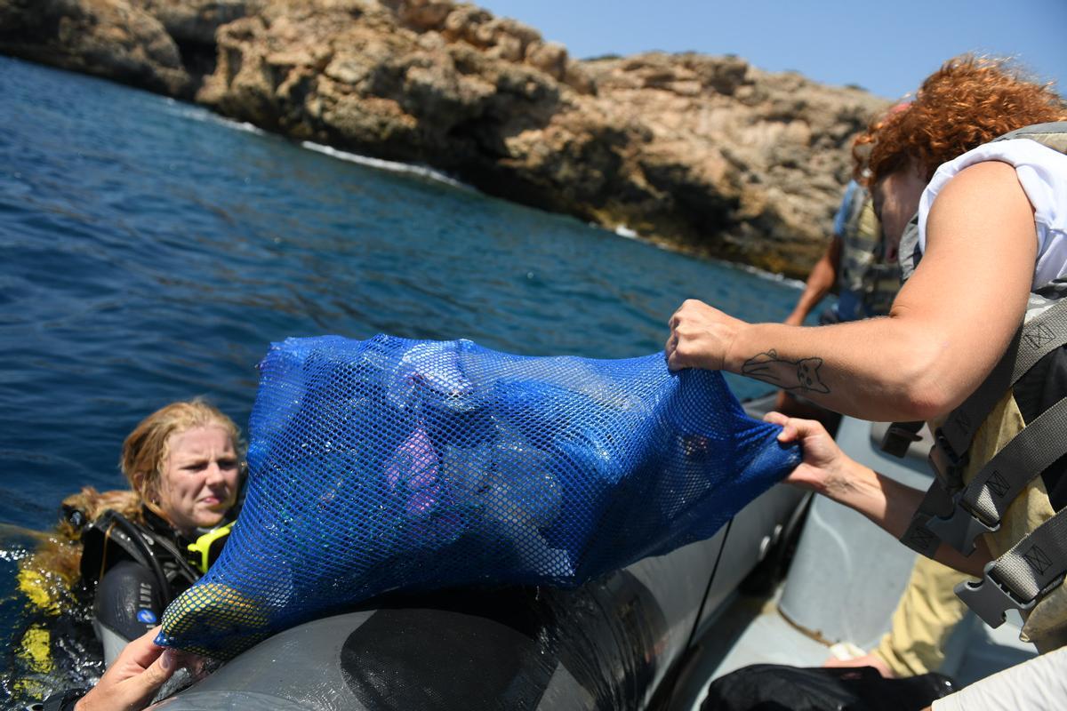 Basuraleza marina retirada en el Mediterráneo
