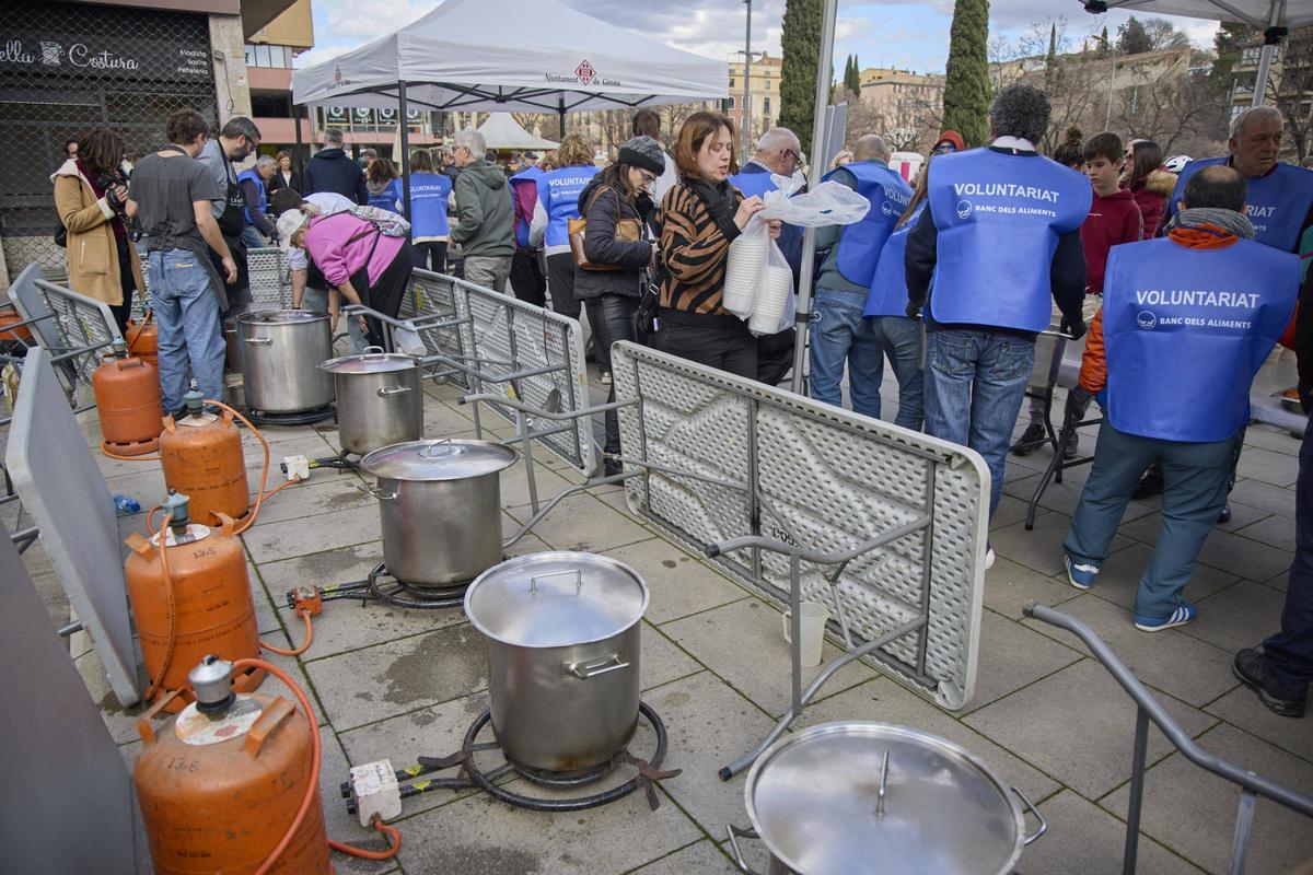 Les imatges de l'escudellada popular dels cuiners de Can Xapes a Girona