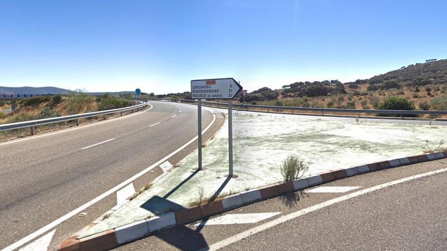 Herido grave un motorista tras una caída cerca de Plasencia