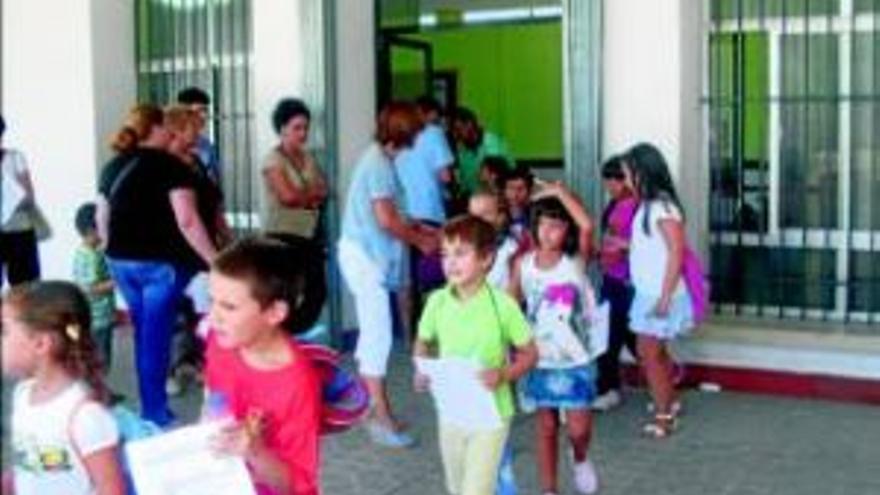 El curso escolar empieza con 400 alumnos nuevos y sin incidentes