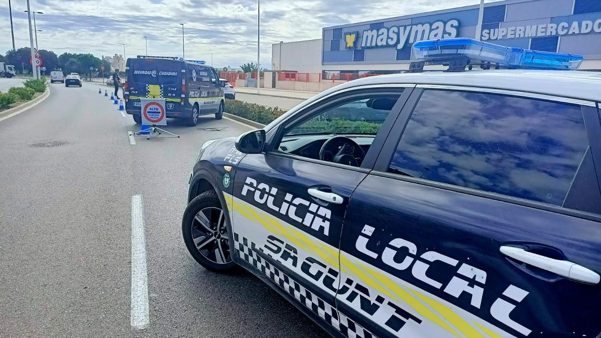 Control de la Policía Local de Sagunt.
