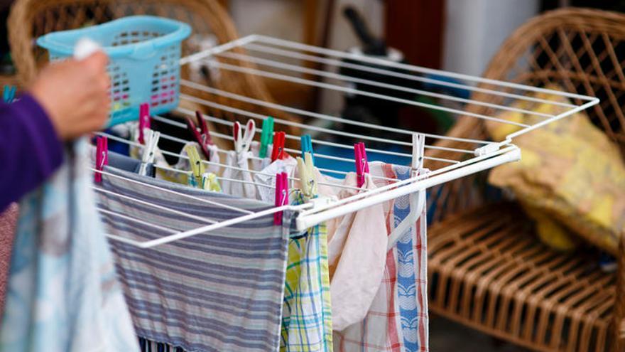 Por qué no debemos tender la ropa en la habitación? - Información