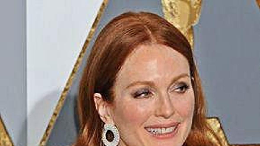 Julianne Moore.