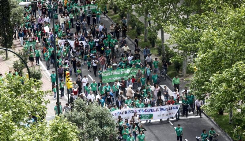 Fotogalería de la protesta en Zaragoza contra la 'ley Wert' y los recortes