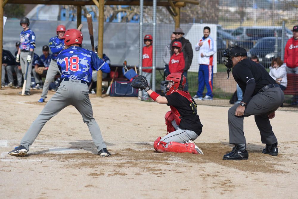 Inauguració del camp de beisbol del Congost