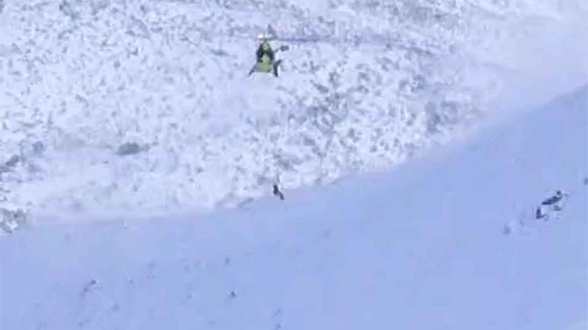 VÍDEO: Susto en el pico Toneo (Aller): un alud golpea a dos montañeros y los arrastra 300 metros