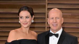 Bruce Willis y Emma Heming en la fiesta de los Oscar 2014