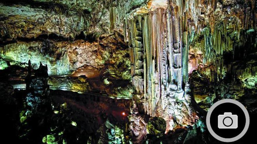 Imagen de la cueva de Nerja.