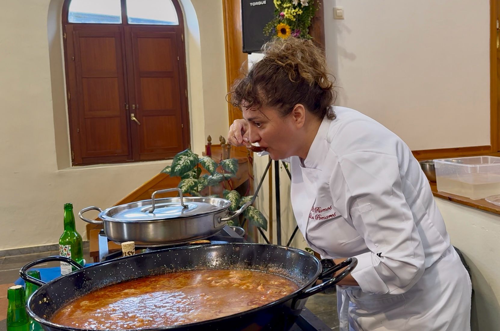 Así fue la masterclass de la guisandera Pilar Ramos con las llámparas como protagonistas en Quintes