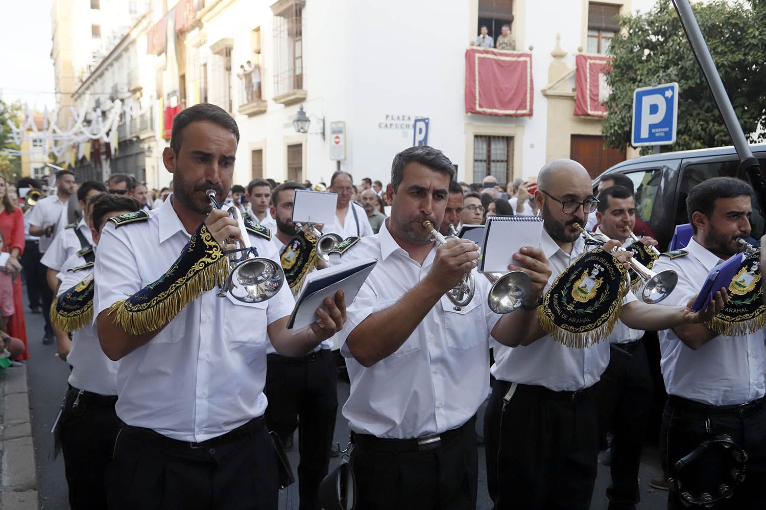 Traslado de la Virgen de La Paz hacia la Catedral antes de su coronación