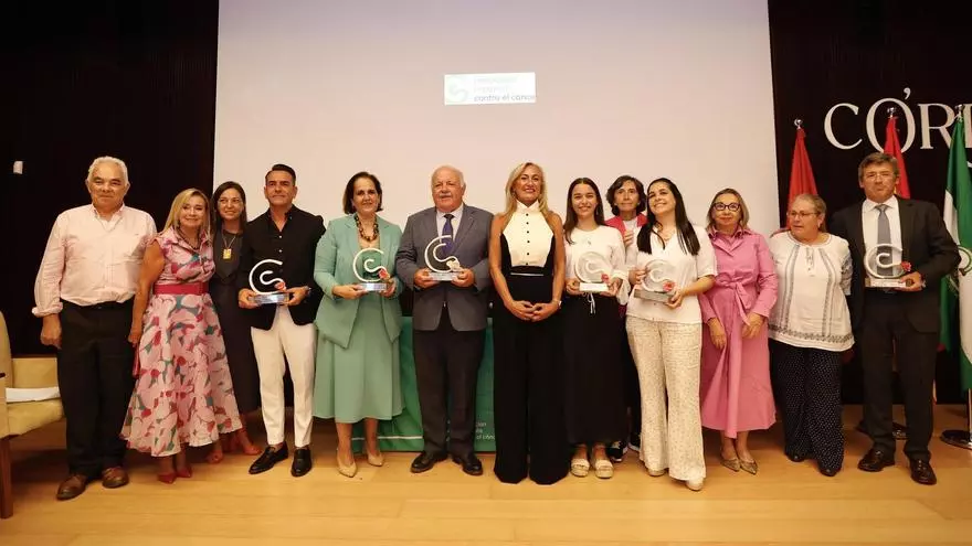 La AECC de Córdoba entrega sus segundos Premios María Cañas