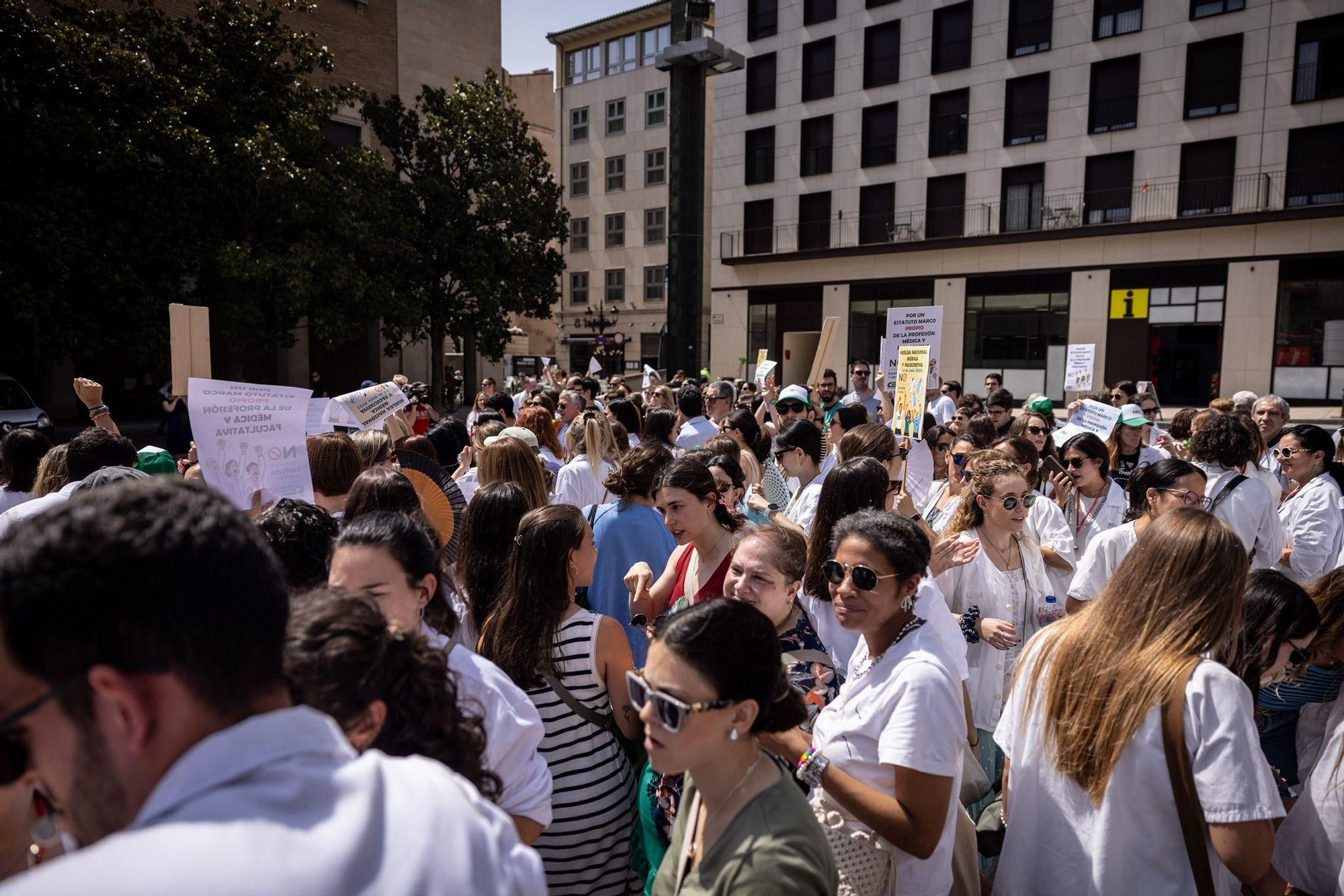 Huelga de médicos en Aragón contra la reforma del Estatuto Marco