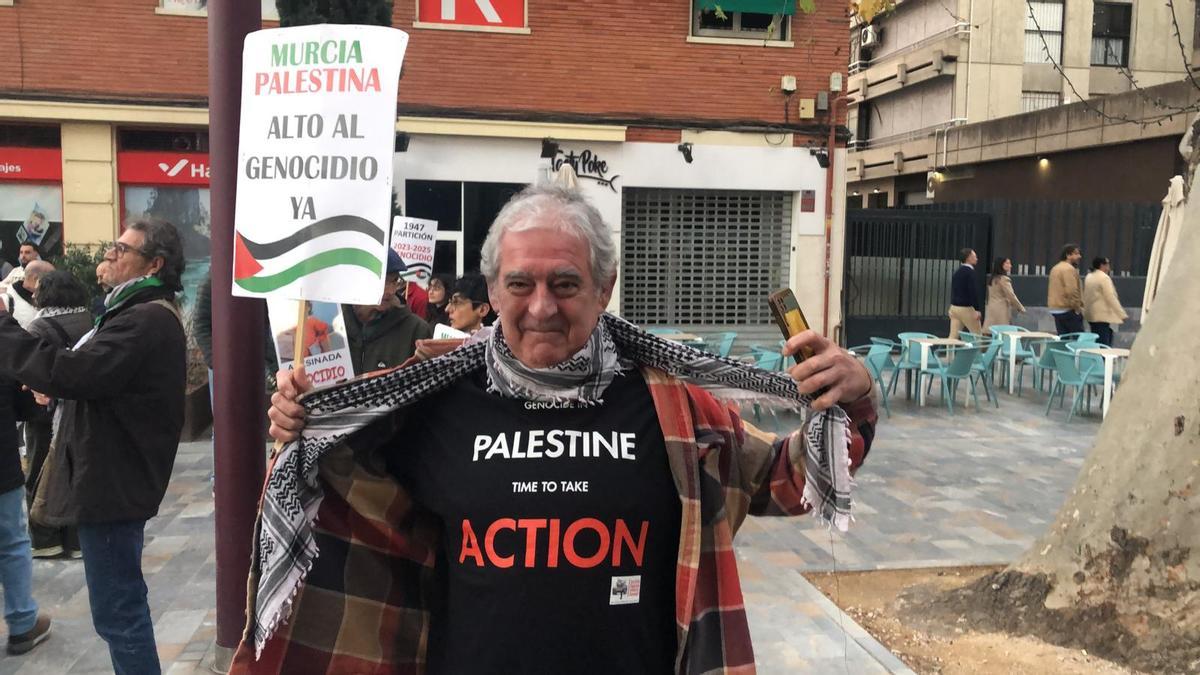Uno de los manifestantes en Santo Domingo.
