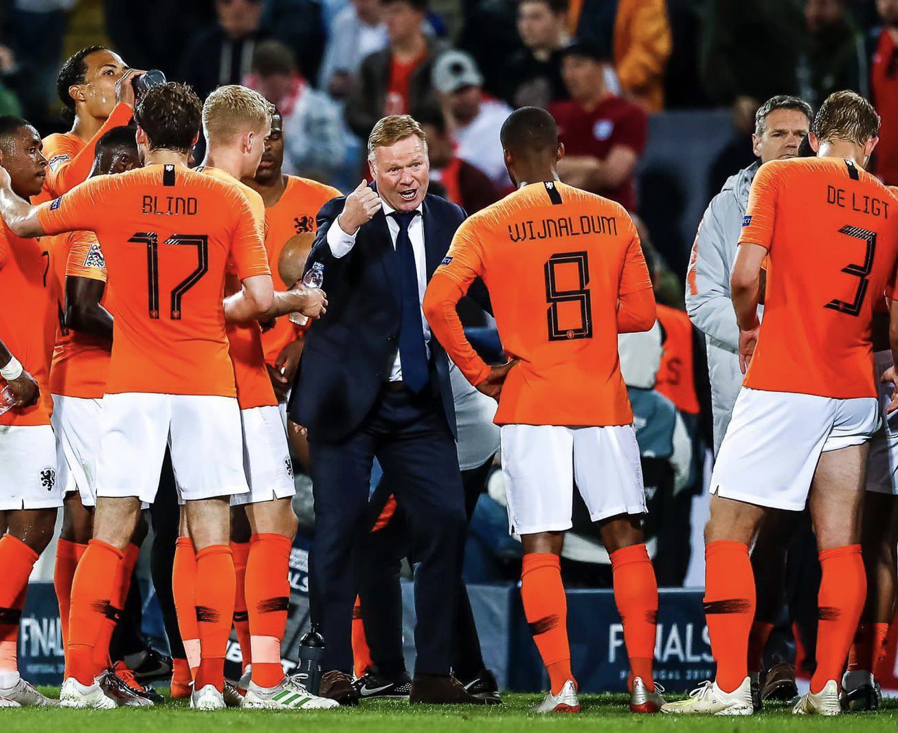Koeman, en un partido con la selección neerlandesa.