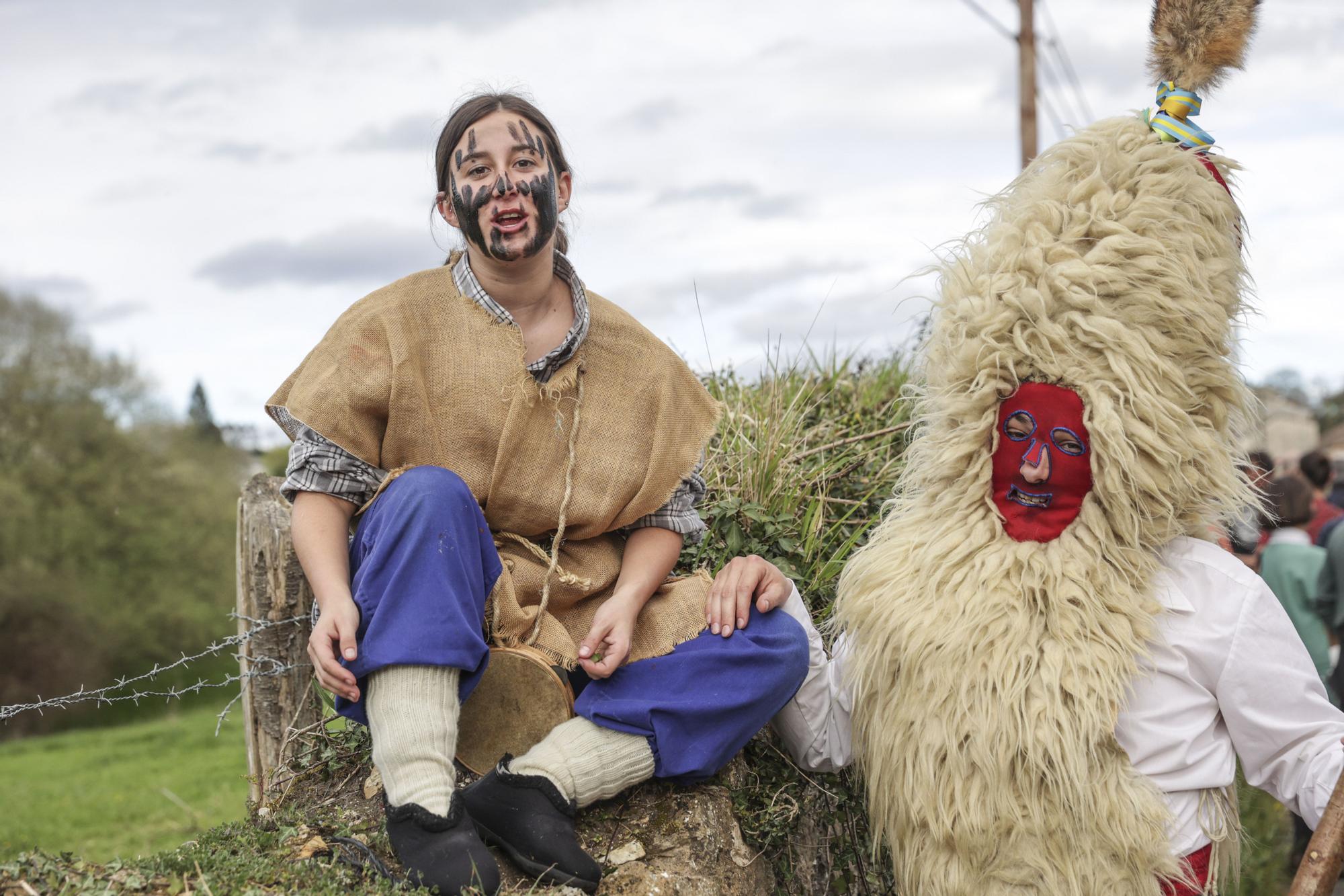 Todas las fotos de la Mascarada de Invierno en Valdesoto