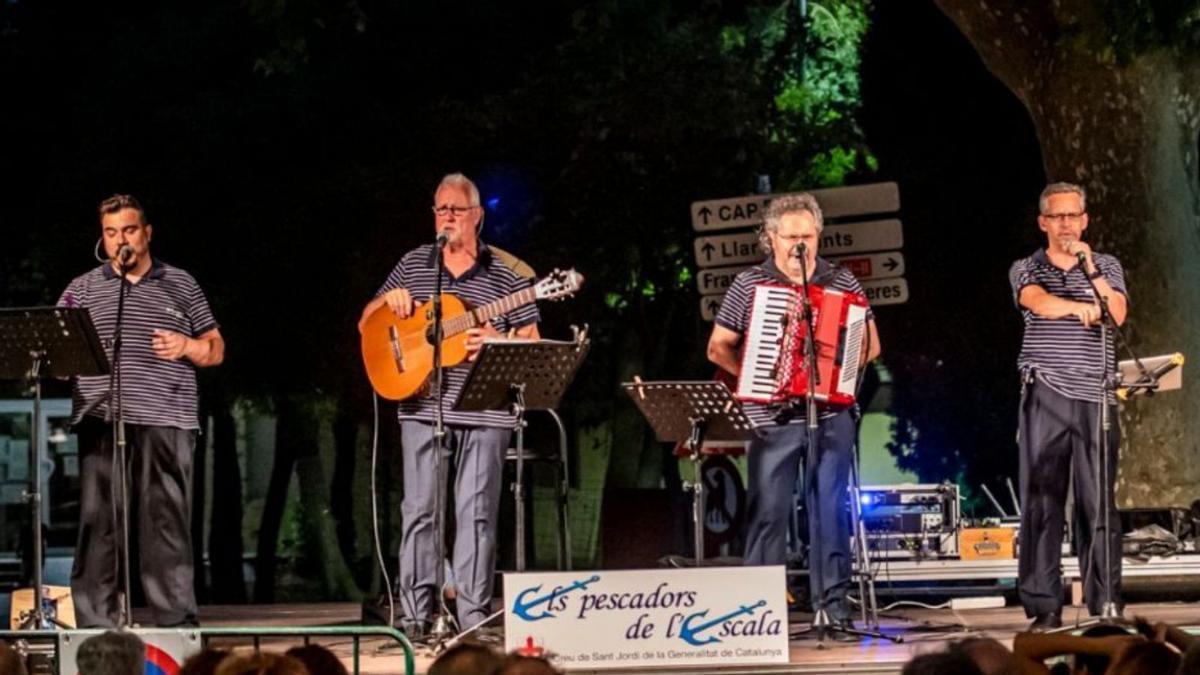 Els Pescadors de l’Escala posen el toc musical a la festa