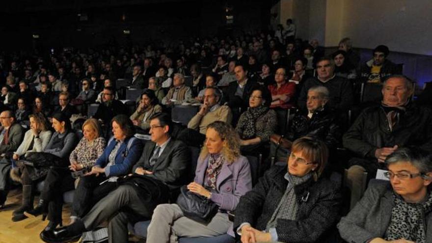 El público en el acto de ayer.