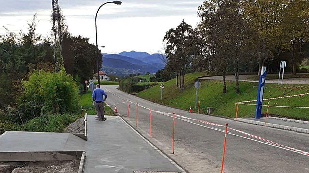 Las obras en las aceras de Ciudad Naranco.