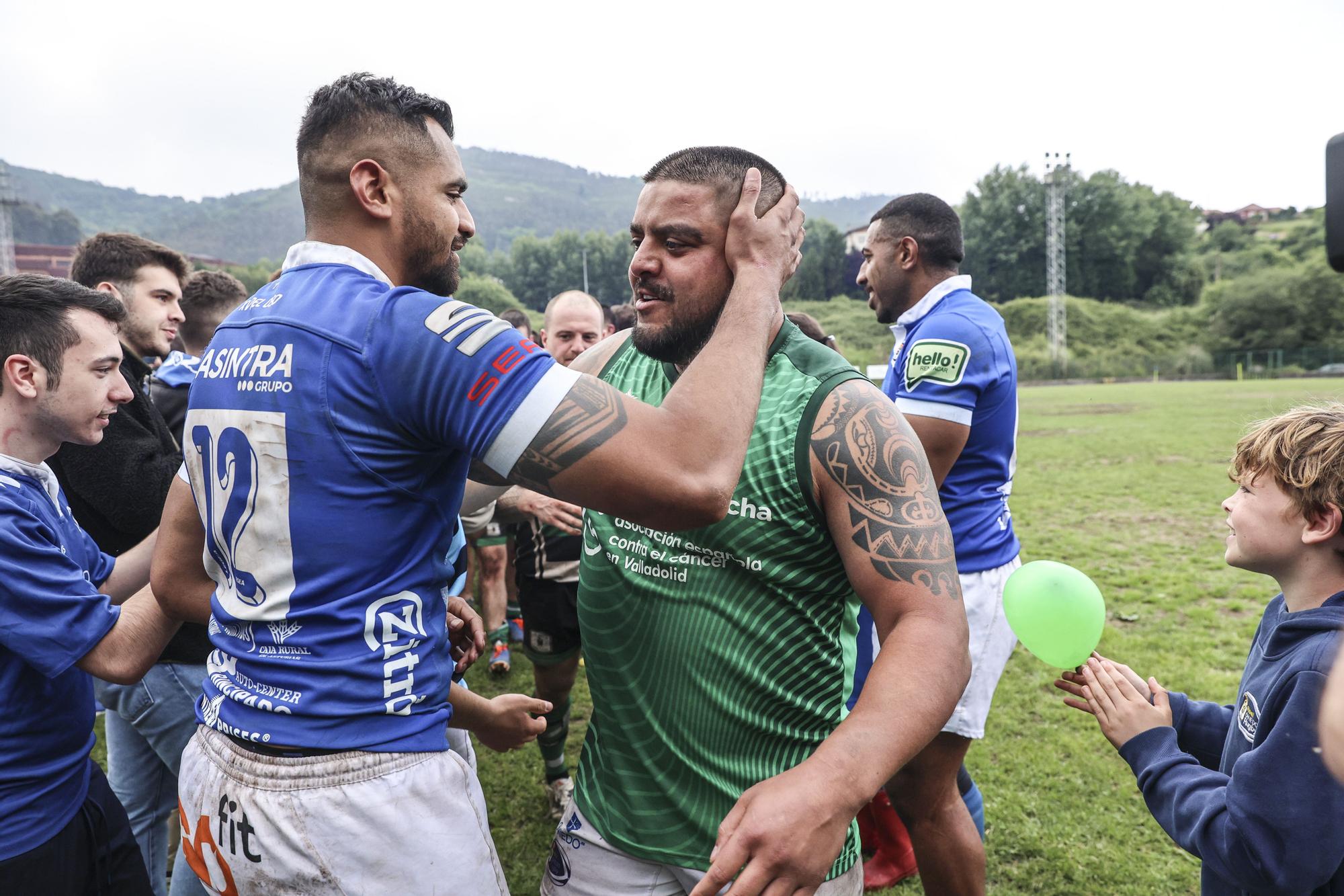 Fiesta del Real Oviedo Rugby tras ascender a División de Honor B