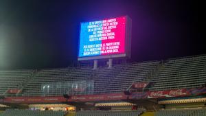 El marcado de Montjuïc en el que se anuncia el aplazamiento del Barça-Osasuna por la muerte del doctor Carles Miñarro.