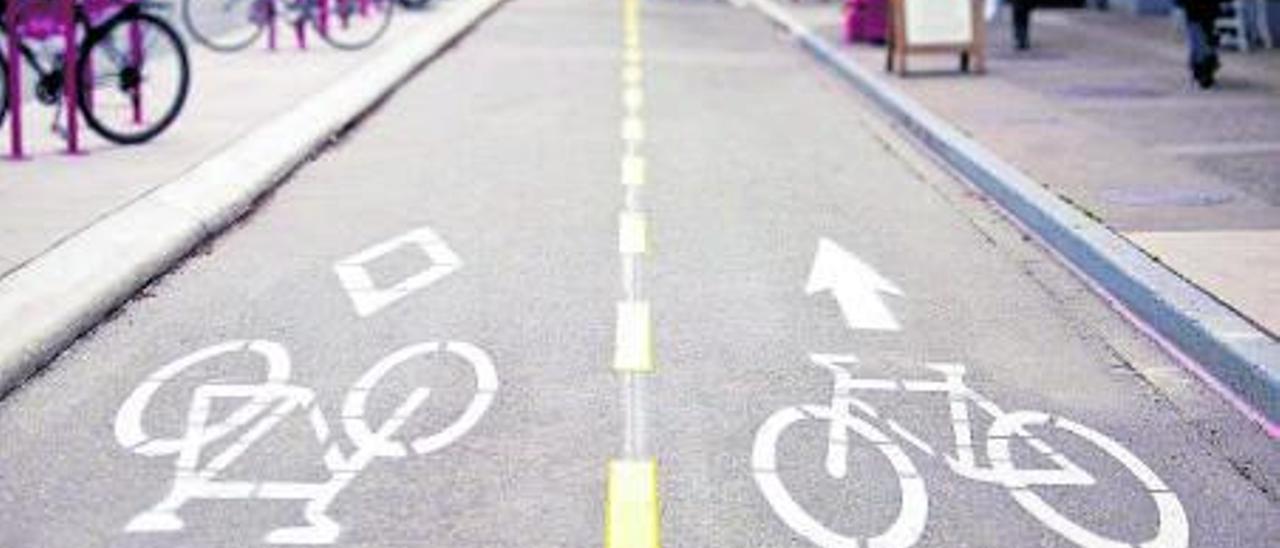 Un carril para bicicletas.