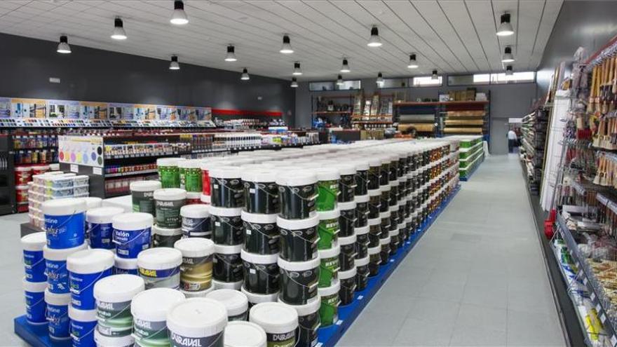 Pinturas Mayo abre nueva tienda en Plasencia