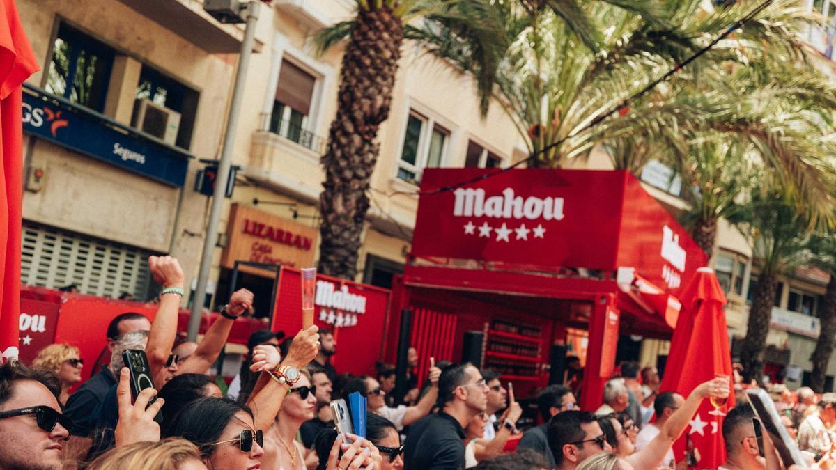 Para participar, será necesario introducir, entre el 25 de mayo y el 15 de junio, los pincodes de los collarines de los tercios de Mahou Cinco Estrellas en la web.