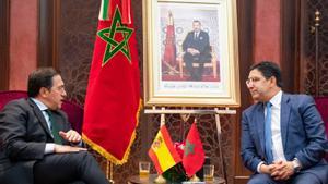 El ministro de Exteriores español, José Manuel Albares, durante una reunión con su homólogo marroquí, Naser Burita.